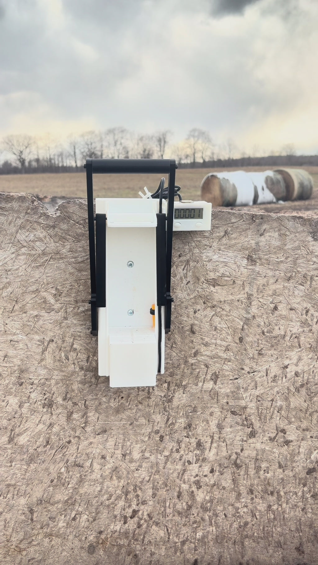 Wall Mounted Can Crusher, USA/Canada Flag Design, Built-in Counter, 3D Printed Tool